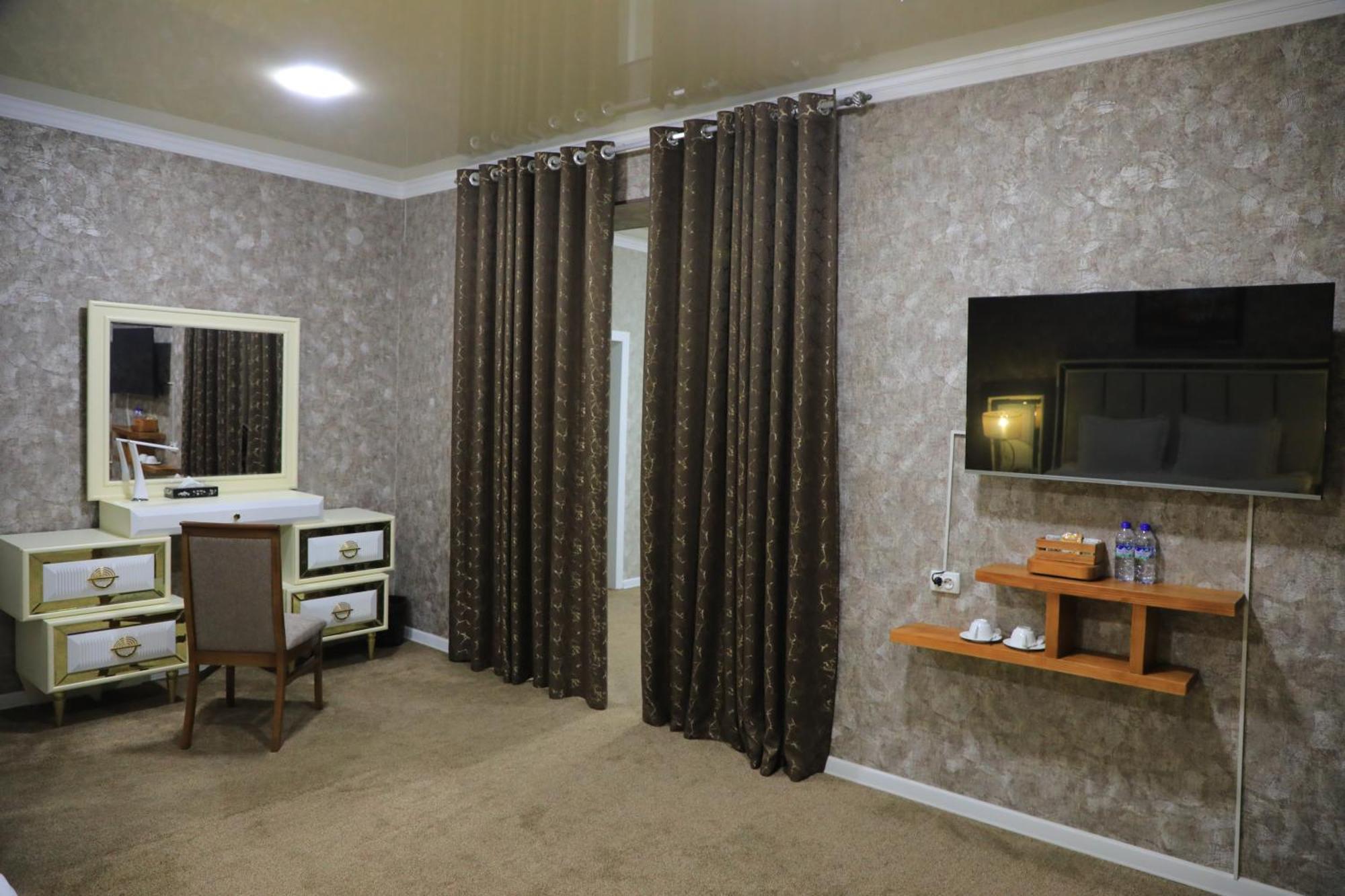 Hobiz Hotel นาวอย ภายนอก รูปภาพ