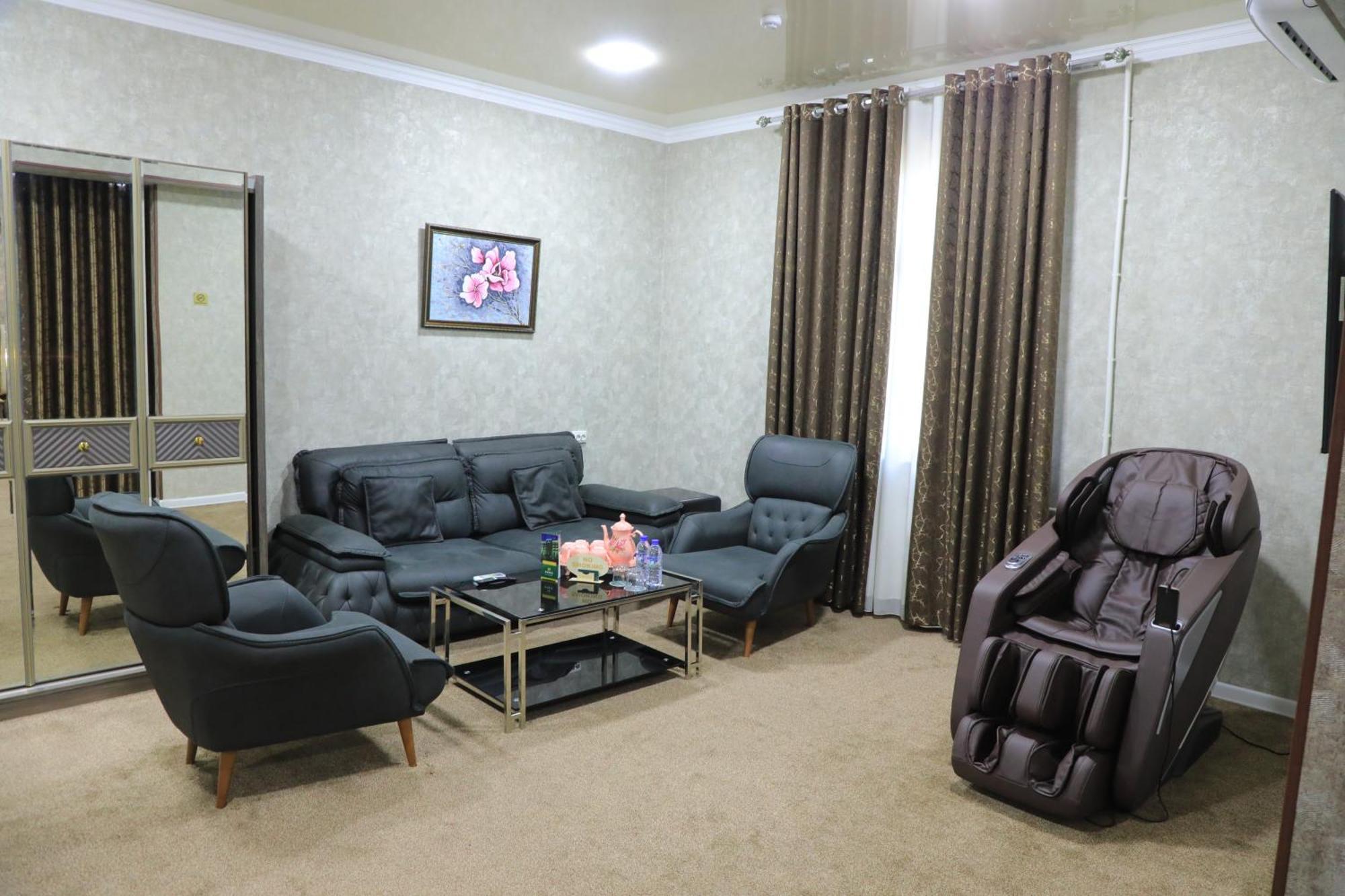 Hobiz Hotel นาวอย ภายนอก รูปภาพ