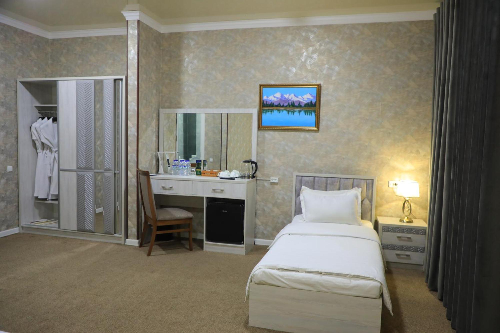 Hobiz Hotel นาวอย ภายนอก รูปภาพ